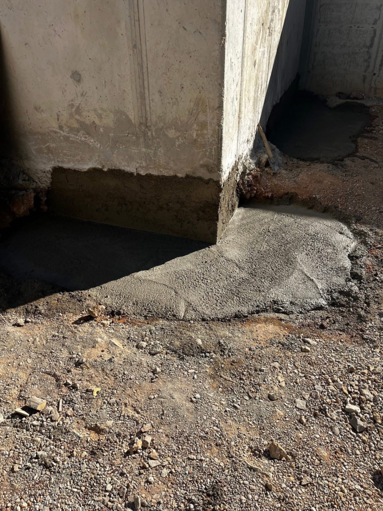 LUX RENOV — angle consolidé au béton après reprise en sous-œuvre