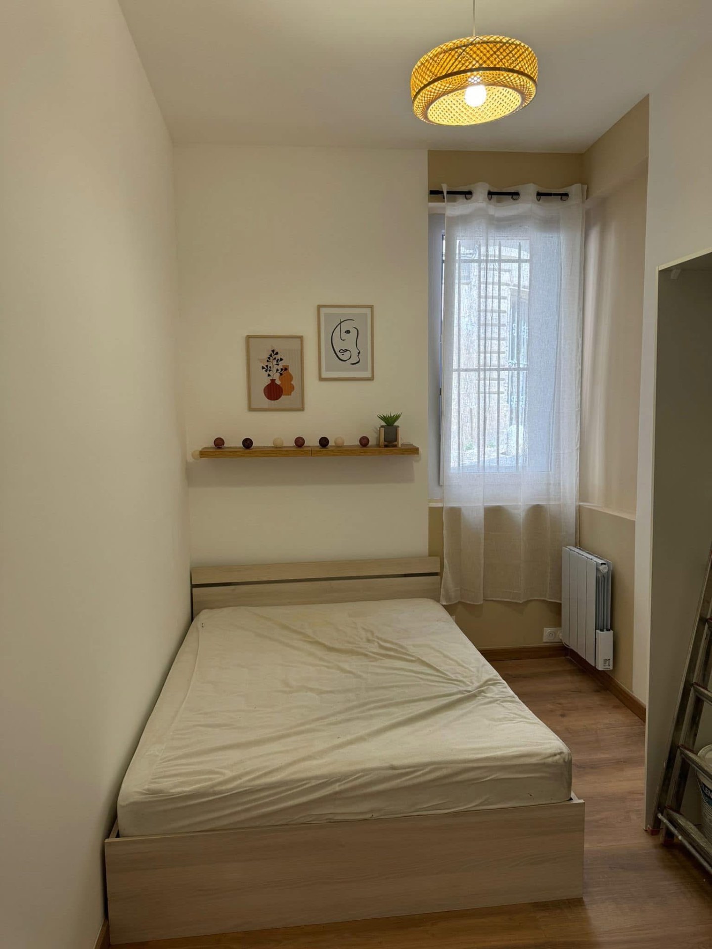 LUX RENOV — Studio rénové : chambre lumineuse